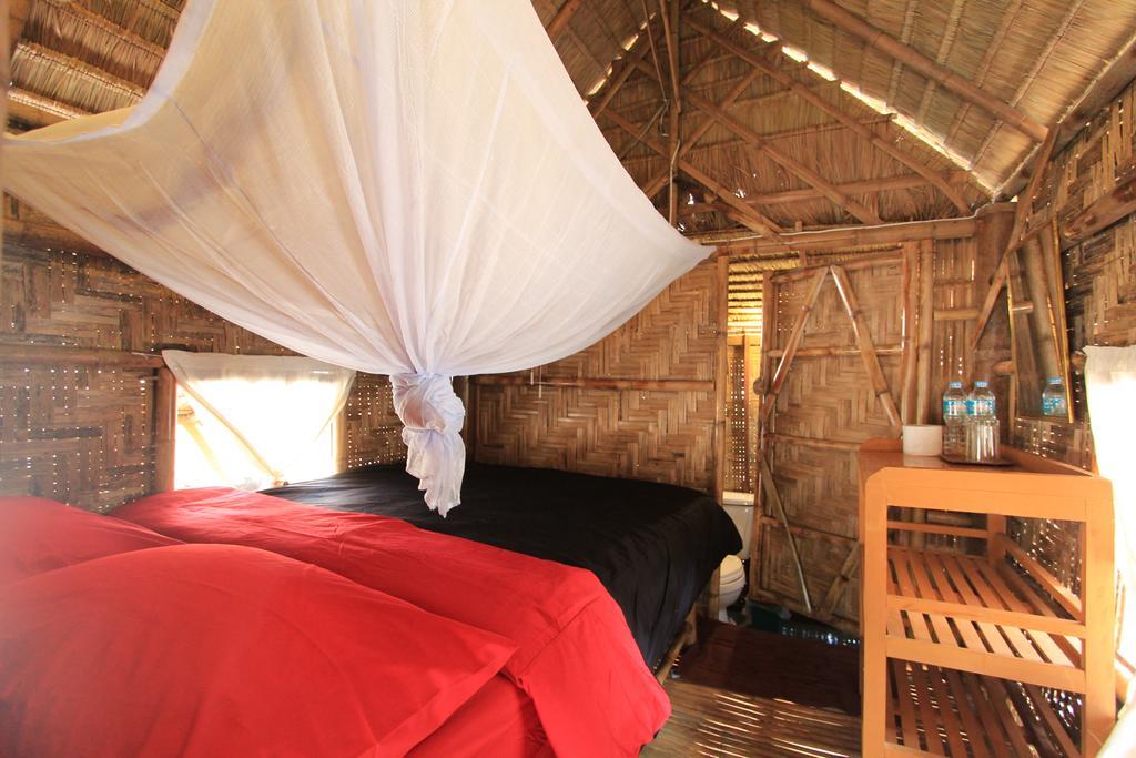 Chalee Tropicana Bungalow Koh Phayam Room photo